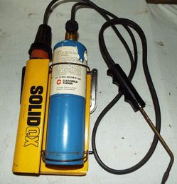 SOLIDOX SOLID OX ACETYLENE OXIGEN BRAZING WELDING TORCH kit Vintage very good condition HVAC SOLDERING COPPER BRASS METAL WELDING