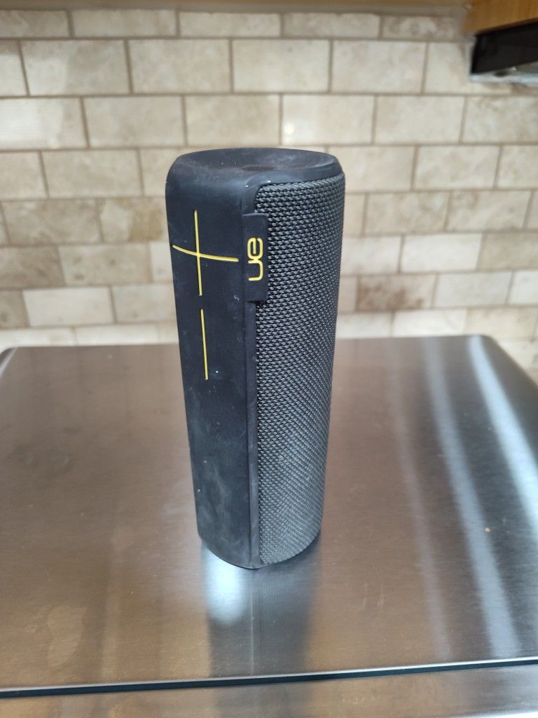 Ultimate Ears Boom 2 Bluetooth Speaker