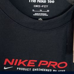MENS NIKE PRO TEE TSHIRT. BLACK XXL.