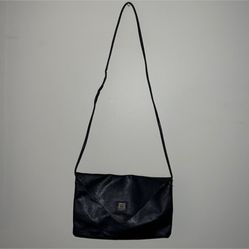 Mitzi Handbags black leather envelope strap purse with equal double compartments inside