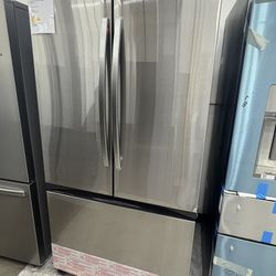 SAMSUNG 32 cu.ft Mega Capacity 3-Door French Door Refrigerator