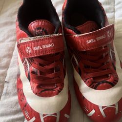   Children's Football Shoes Antiskid Spikes Soccer Shoes Kids Outdoor Grass Futsal Football Boots Boys Girls chuteira with out  Insole size 4 