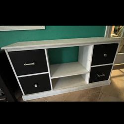 Dresser/storage