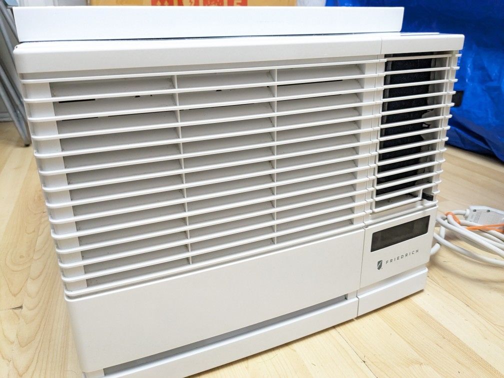 7,800 BTU Frigidaire Window AC Unit