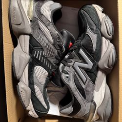 9060 11 1/2 Black GREY