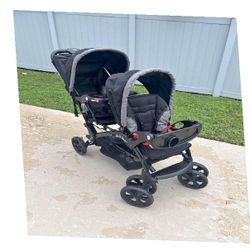 send group New Children's Stroller Safe, Stylish, and Adventure Ready