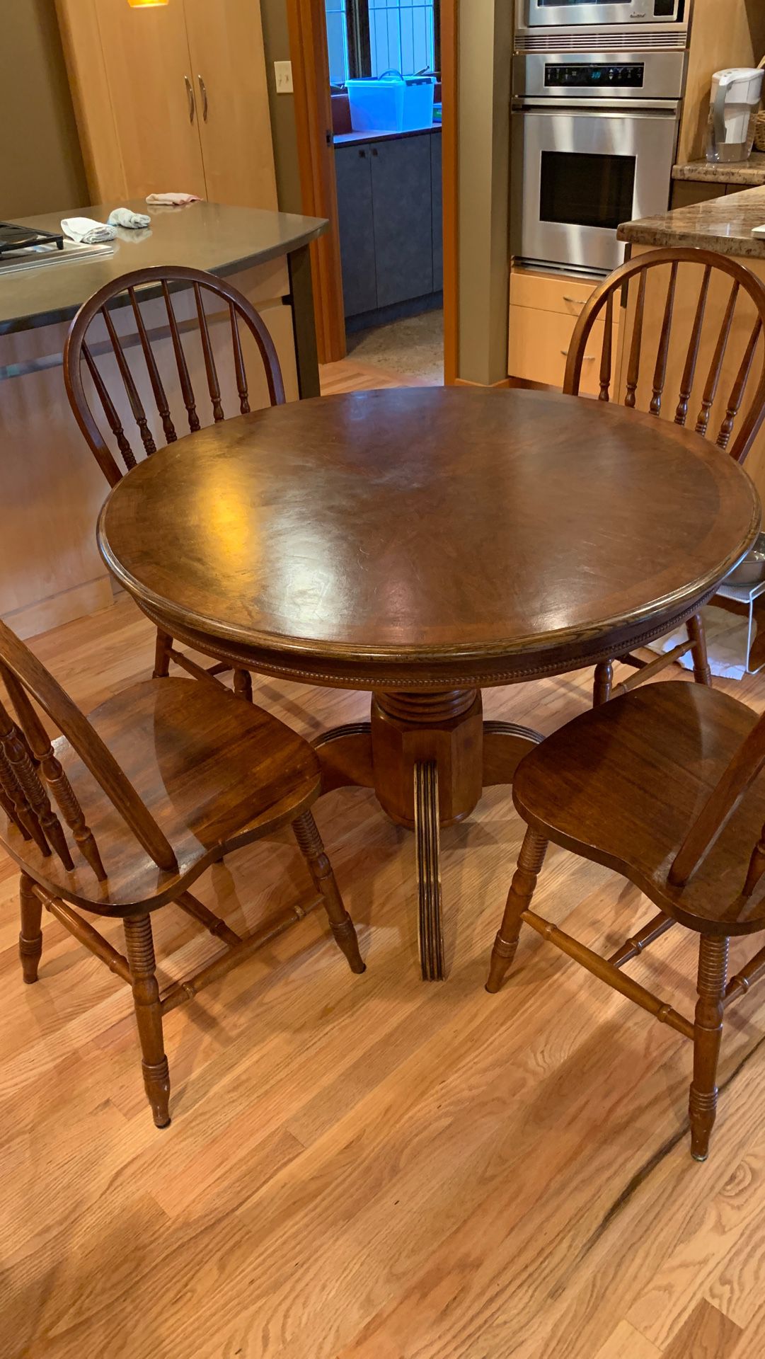 Solid Wooden round kitchen table, 42” diameter 29” height with 4 chairs