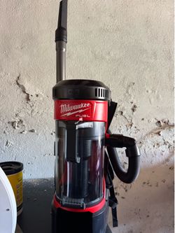 Milwaukee Backpack Vacuum