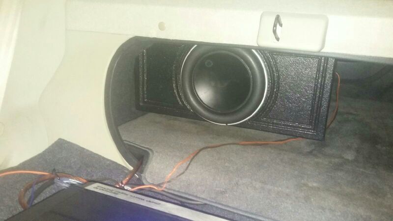 10 inch w7 Jl Audio With super bass pro box