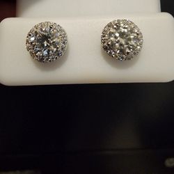 New Moissanite Solitaire Halo Design Earrings 