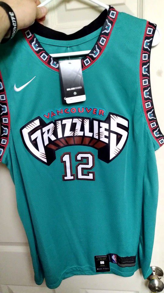 Memphis grizzlies, Morant youth jersey for Sale in Mesa, AZ - OfferUp