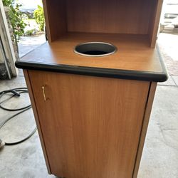 Trash bin plastic Bin With Wheels