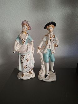 Porcelain Colonial Couple Figurines Set of 2