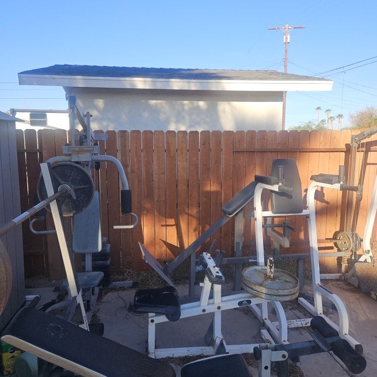 Weight Lifting Equipment 