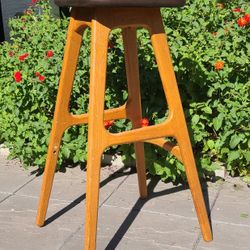 Vandrup Stolefabric Dabish Teak Drafing Stool