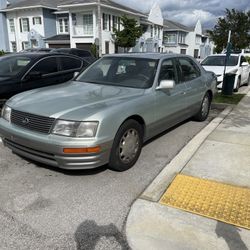1997 Lexus LS 400