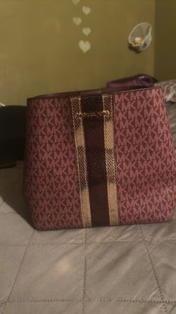 Michael Kors MK Signature Tote Bag