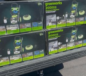 Greenworks 2000 PSI Pressure Washer Combo Kit