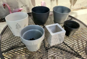 6 ceramic flower pots