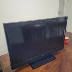 Panasonic LCD TV 32"