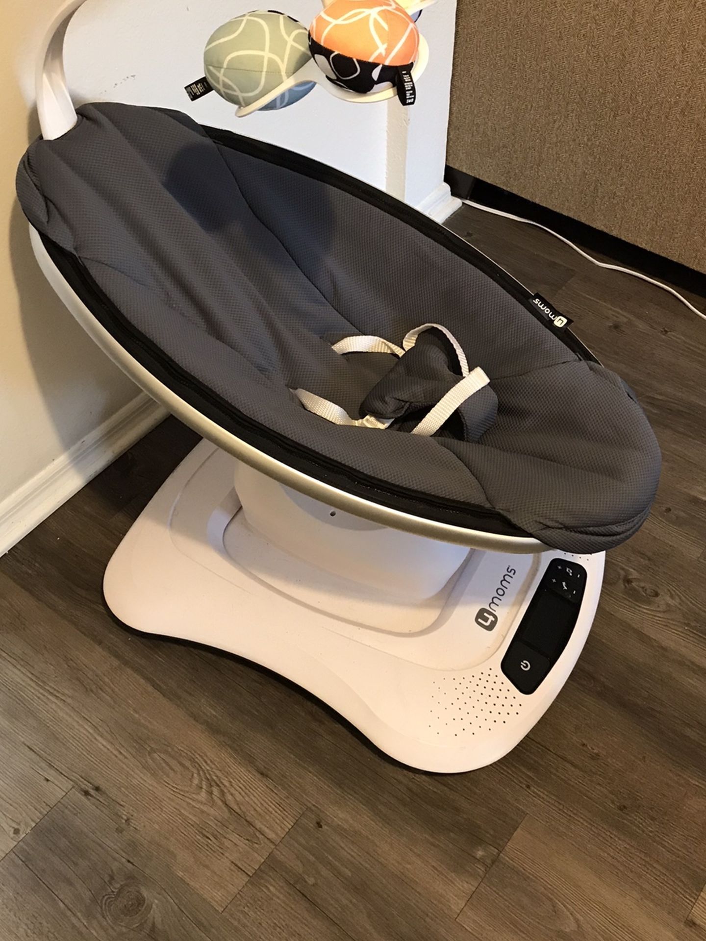 Bluetooth Baby Swing