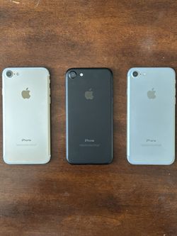 Apple iPhone 7 ~ Unlocked ~ 32gb