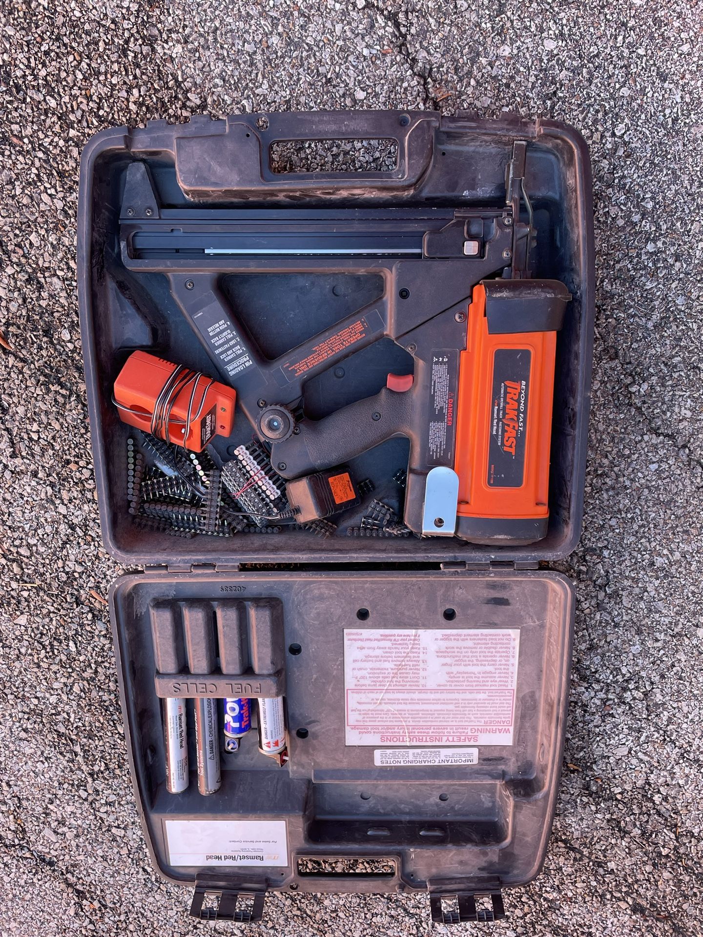 Ramset Track Fast Nail Gun / Concrete/steel