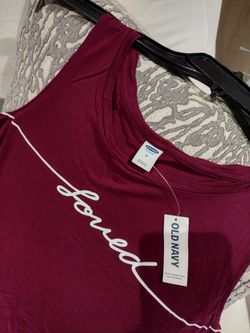 New Burgundy Old Navy Top