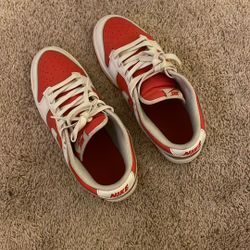 Nike Dunks Red White