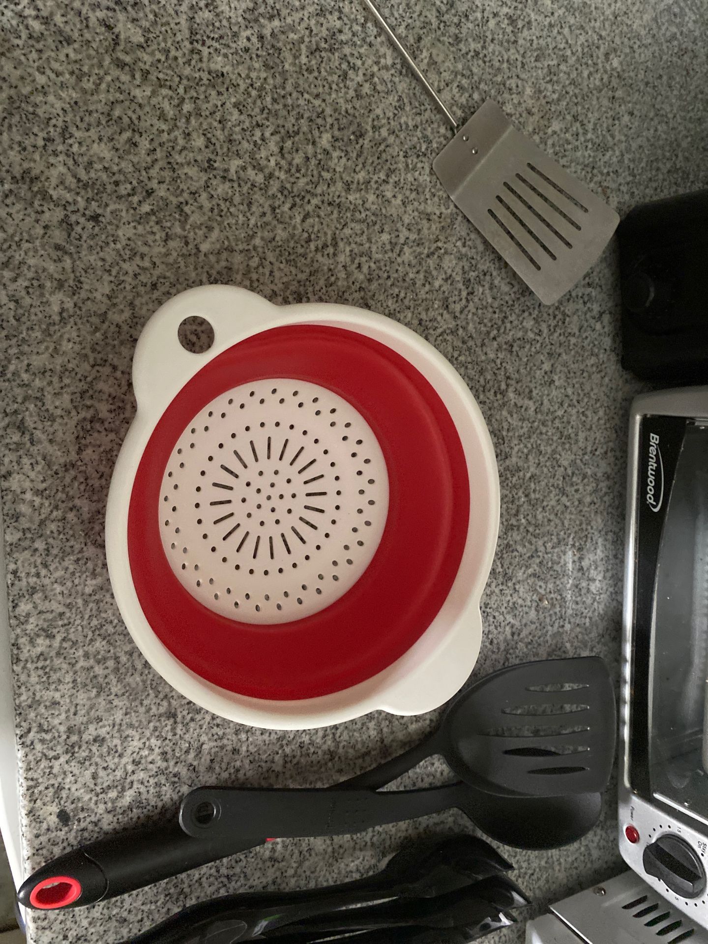 Collapsible Strainer - Red & White