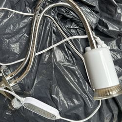 Heat Lamp / Extension Cord / Three Extra Lightbulbs