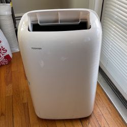 Toshiba Portable Air Conditioner (12000 BTU)