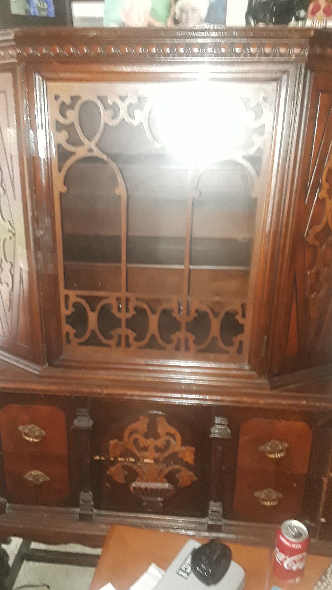 China chest, perfect condition