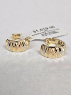 14kt Gold Diamond-Cut Huggie Hoop Earrings