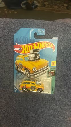 Hot Wheels Surf Turf Tooned Die-Cast Car