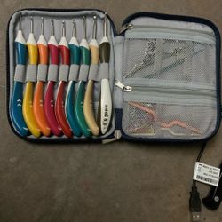 Addi Sewing Crochet Set With Case