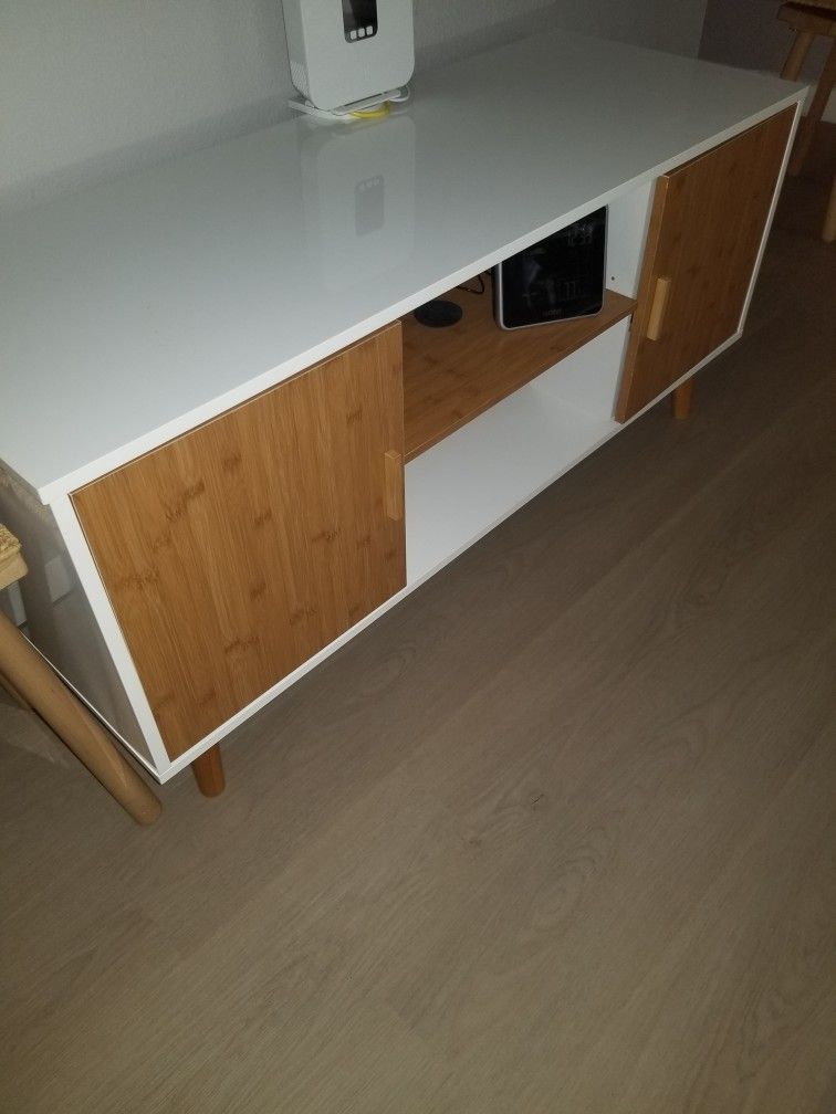 TV Table