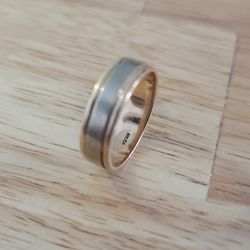 2 Town 10k Wedding Band 