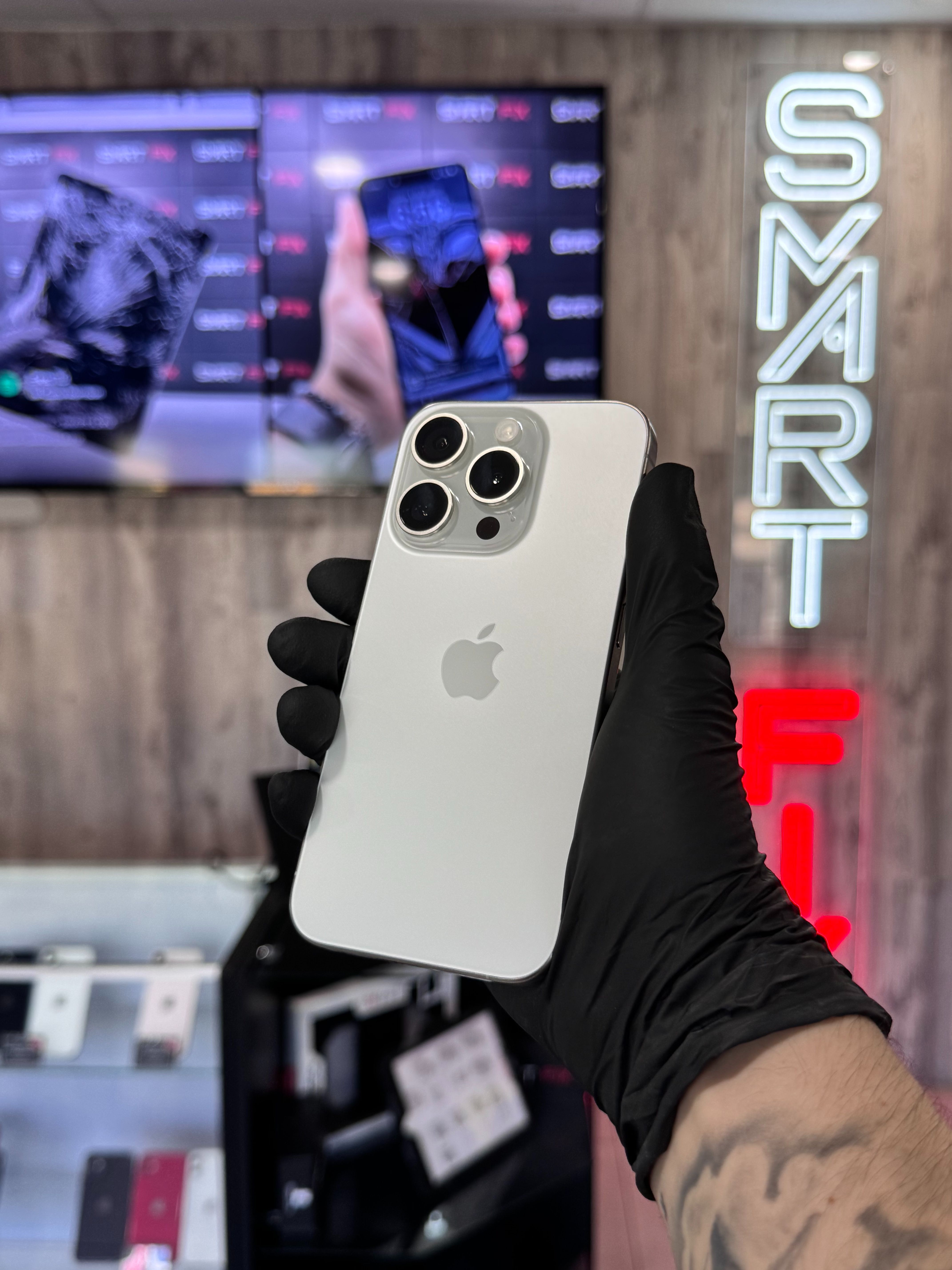 Apple iPhone 15 Pro 256 GB - White (Unlocked) + Warranty