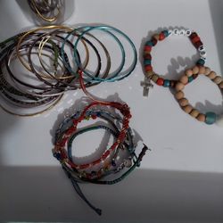 Bracelets 