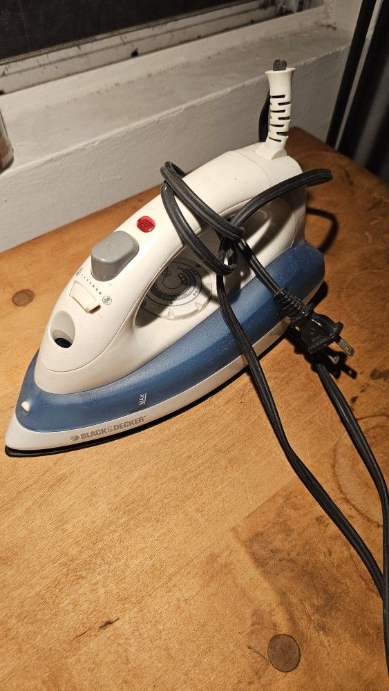 Black & Decker Clothes Iron