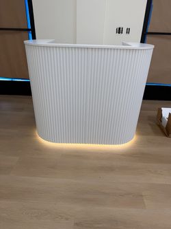 Reception desk