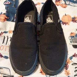 7.5 Woman Van's 