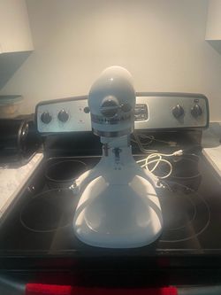 KitchenAid lift Stand Mixer White