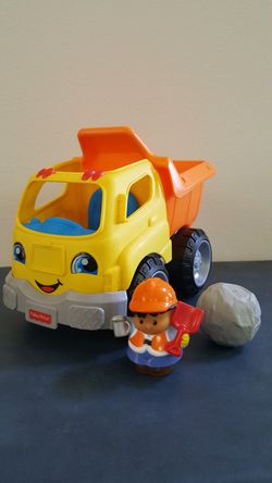 FISHER PRICE LITTLE PEOPLE DUMP TRUCK w/SOUNDS