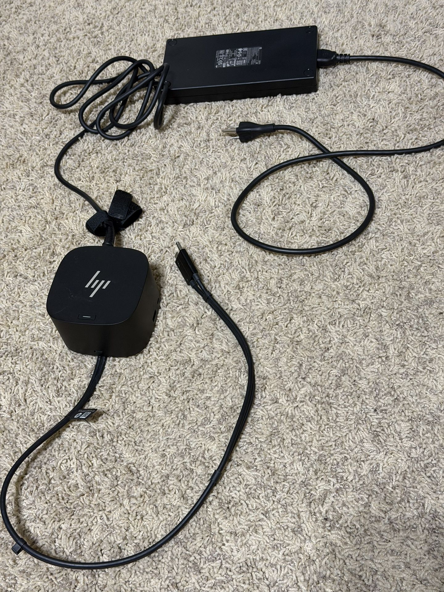 HP Docking Station In Excellent Condition For Sale