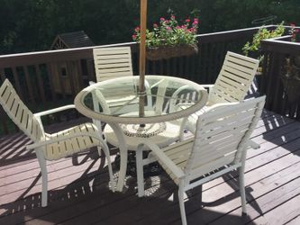 Table and 4 chairs