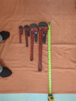 Steel Pipe Wrench Set