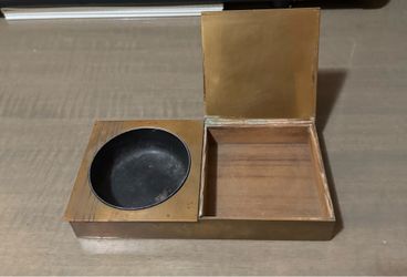 Vintage brass ash tray/cigar holder