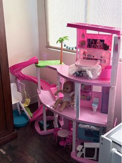 Barbie dream house